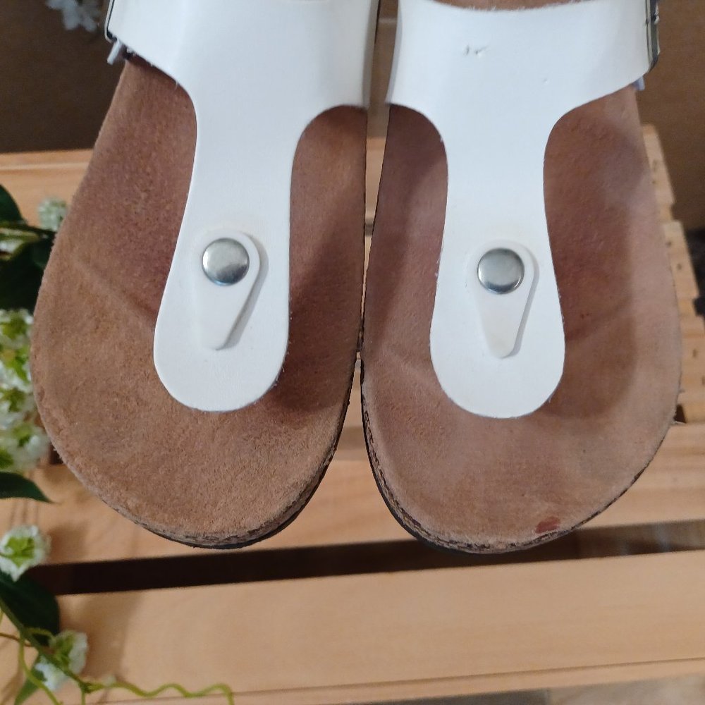 🌼Wanted Cork Wedge Thong Sandal🌼 - Picture 6 of 16